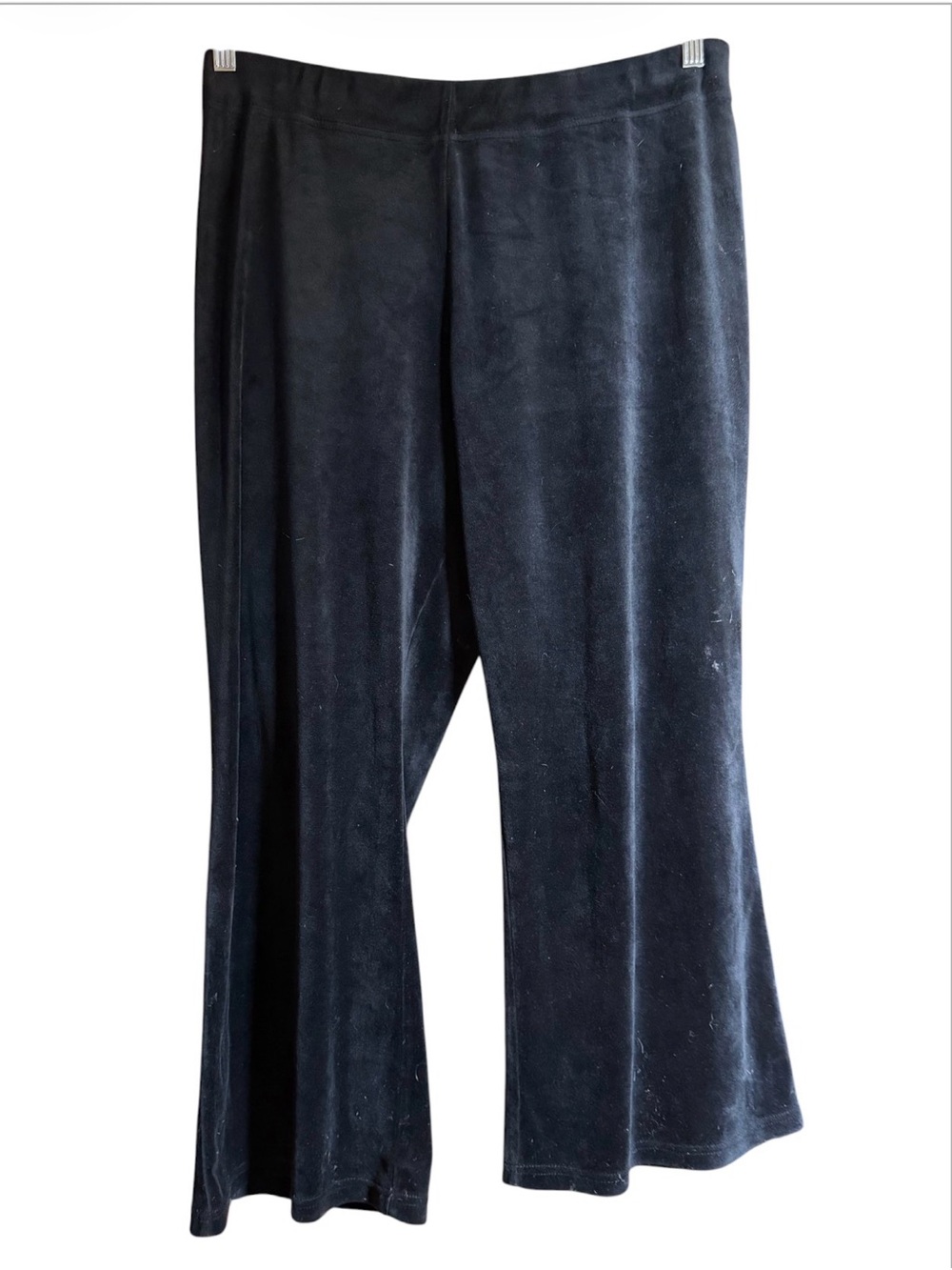 AnyBody Petite Velour Flare Pants In Black. Size XL Petite